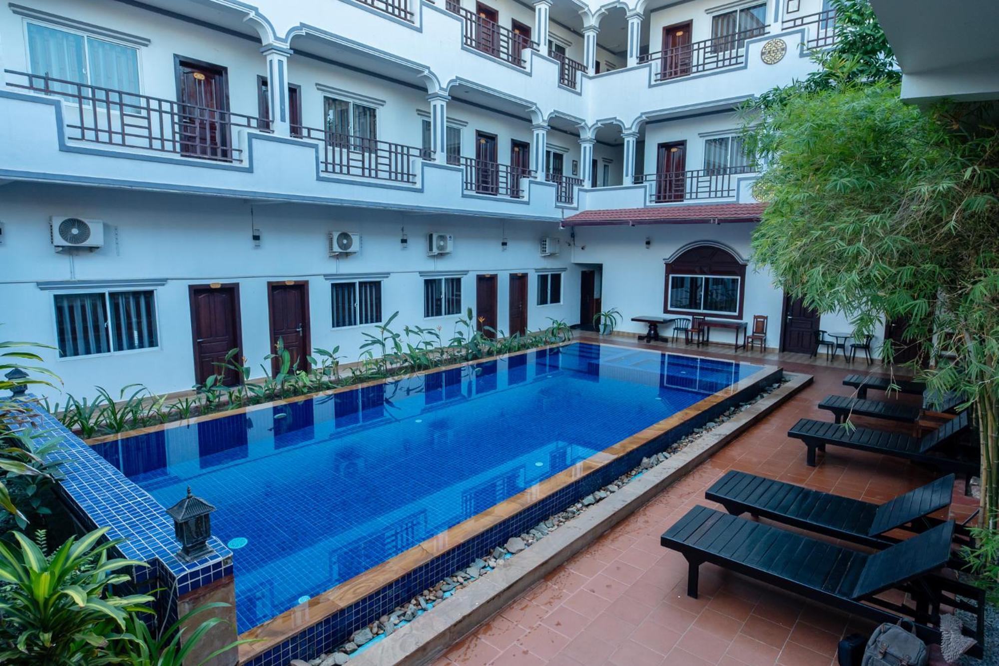 Golden Bakong Boutique Hotel Siem Reap Exterior photo