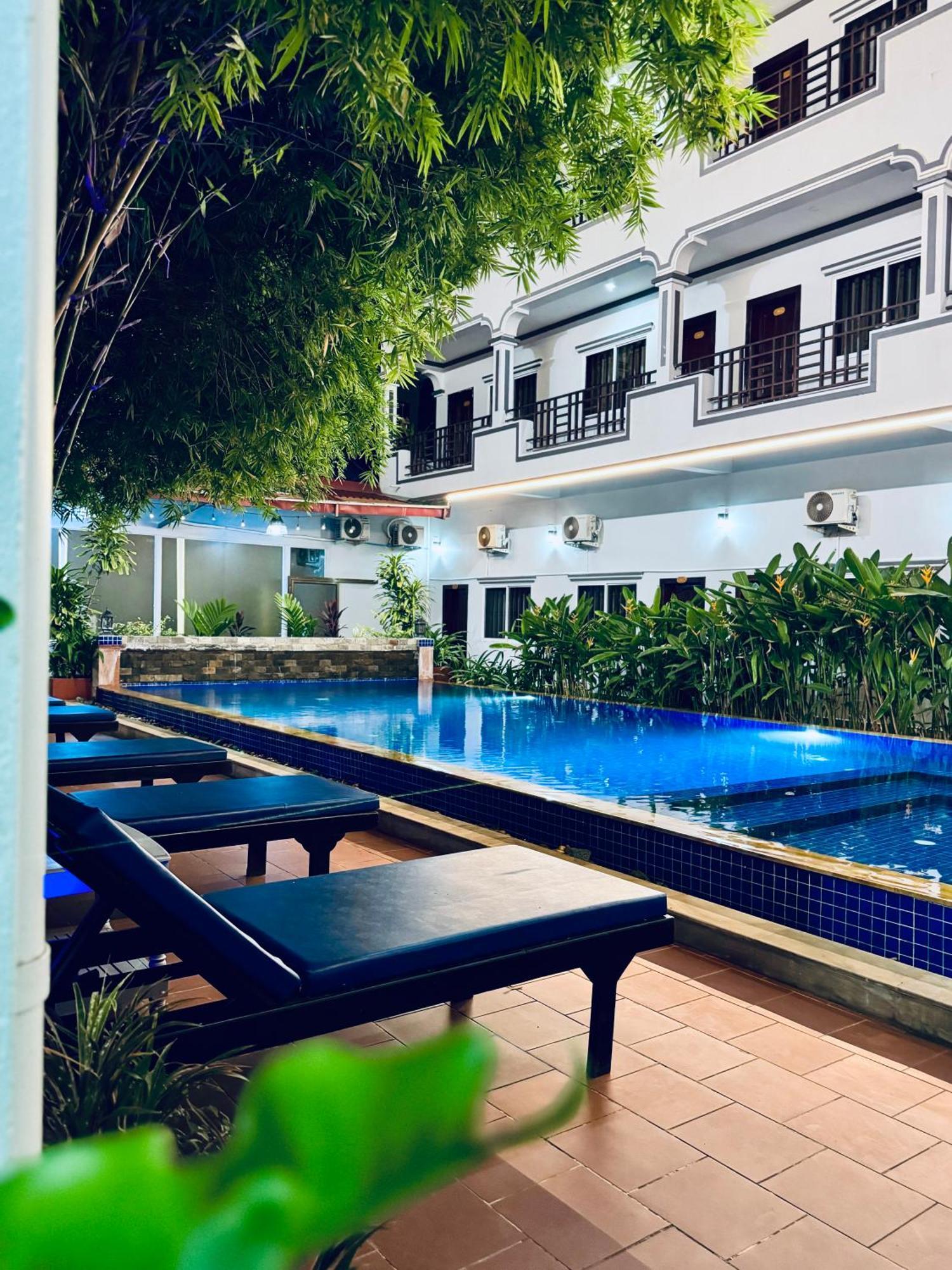 Golden Bakong Boutique Hotel Siem Reap Exterior photo